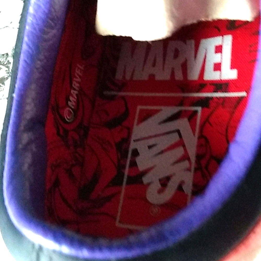 Van's😱 Old Skool 🔥"Marvel Avengers"🔥 COLAB - Picture 4 of 7